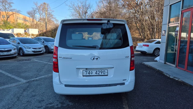 Hyundai Grand Starex