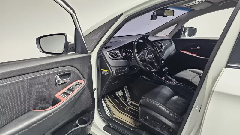 Kia Carens