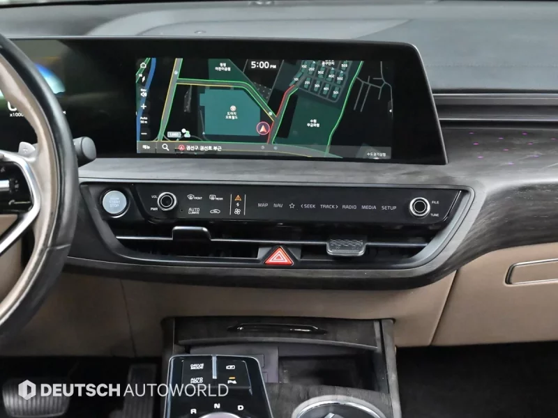Kia K8
