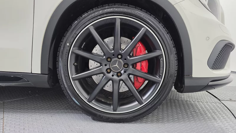 Mercedes-Benz GLA-Class