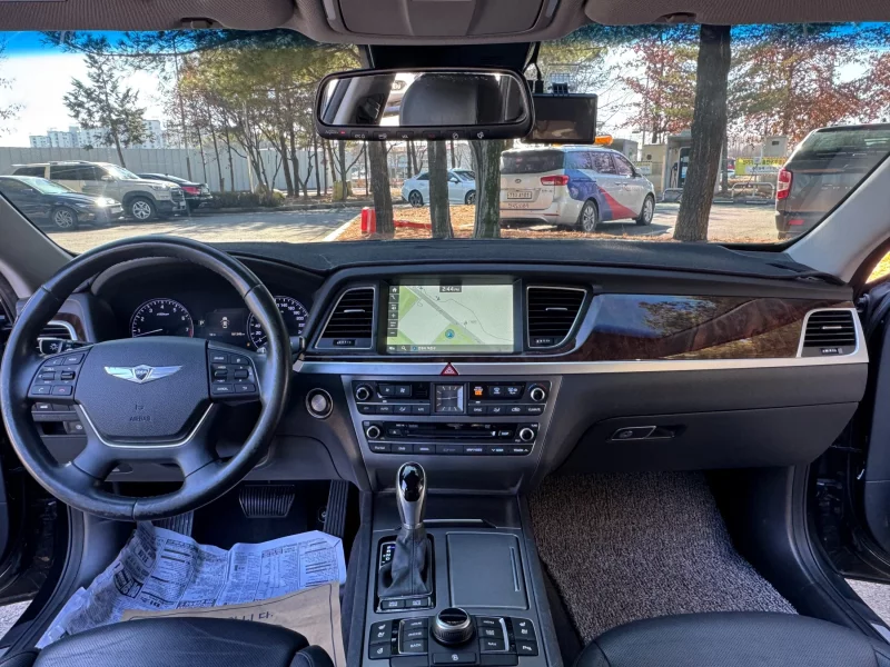 Hyundai Genesis