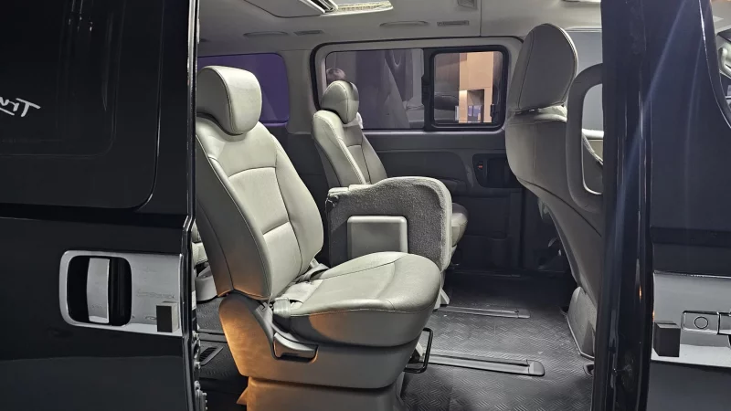 Hyundai Starex