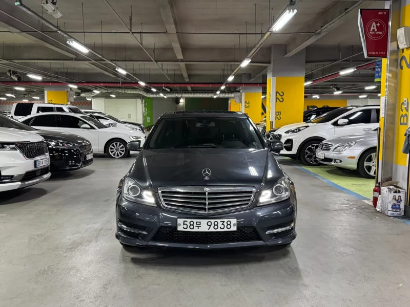 Mercedes-Benz C-Class