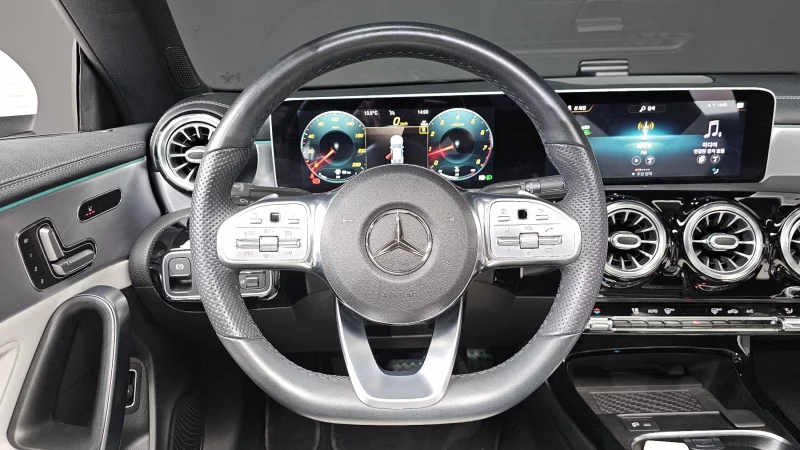 Mercedes-Benz CLA-Class