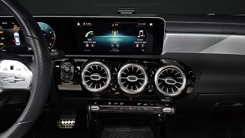 Mercedes-Benz CLA-Class