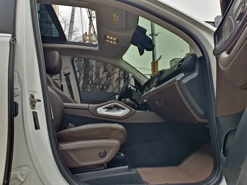 Mercedes-Benz GLE-Class