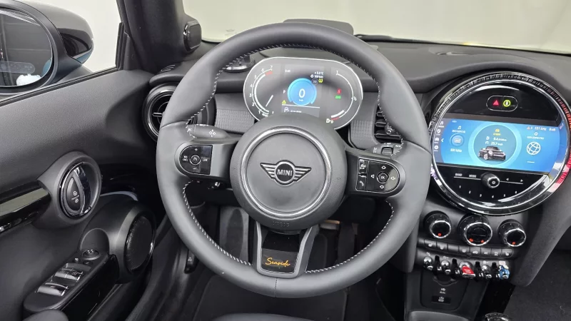 MINI Cooper Convertible