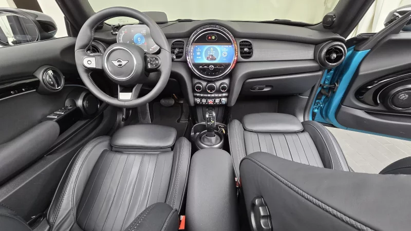 MINI Cooper Convertible