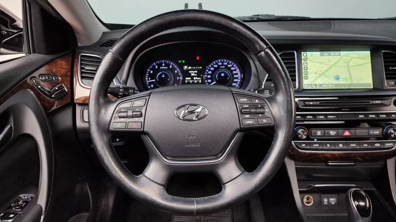 Hyundai Aslan