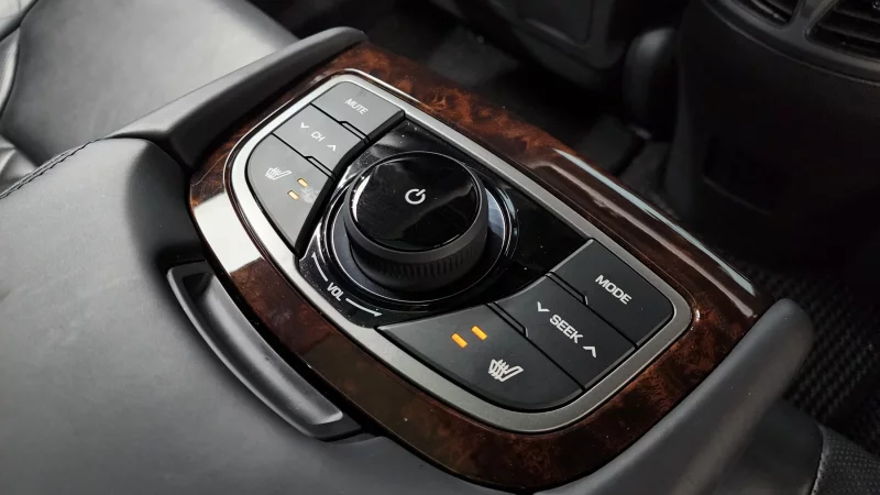 Hyundai Aslan
