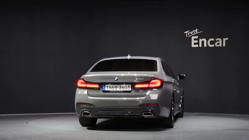 BMW 5-Series