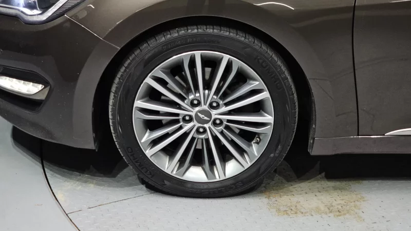 Hyundai Aslan