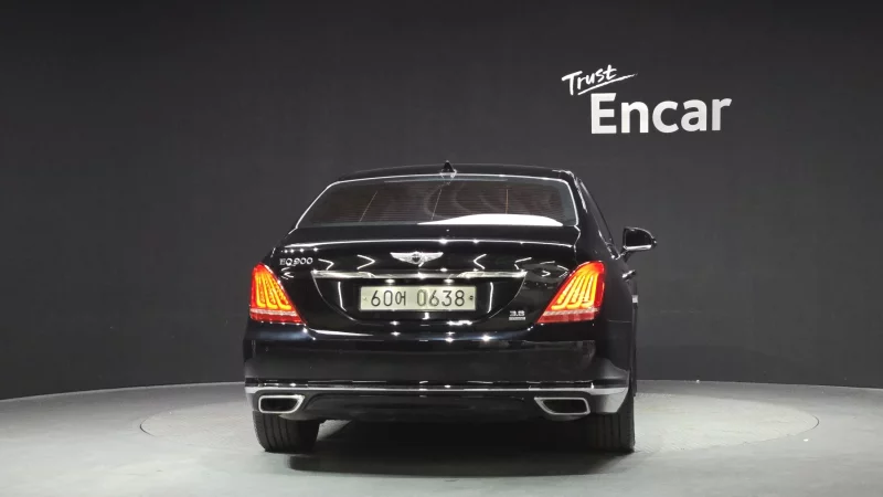 Genesis EQ900