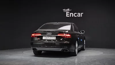 Audi S8