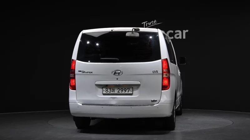 Hyundai Grand Starex