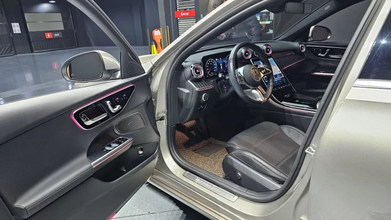 Mercedes-Benz C-Class