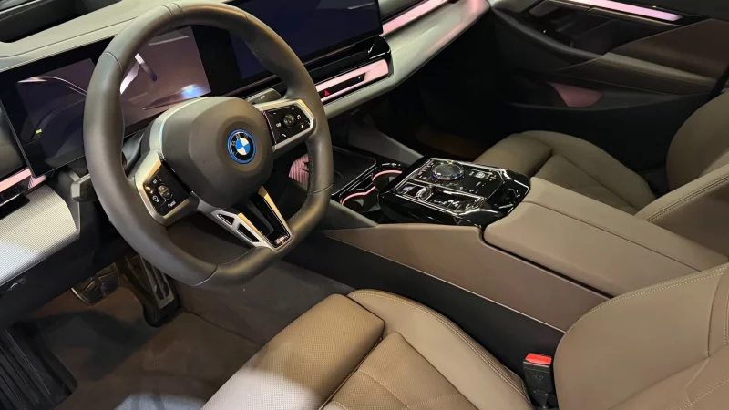 BMW i5