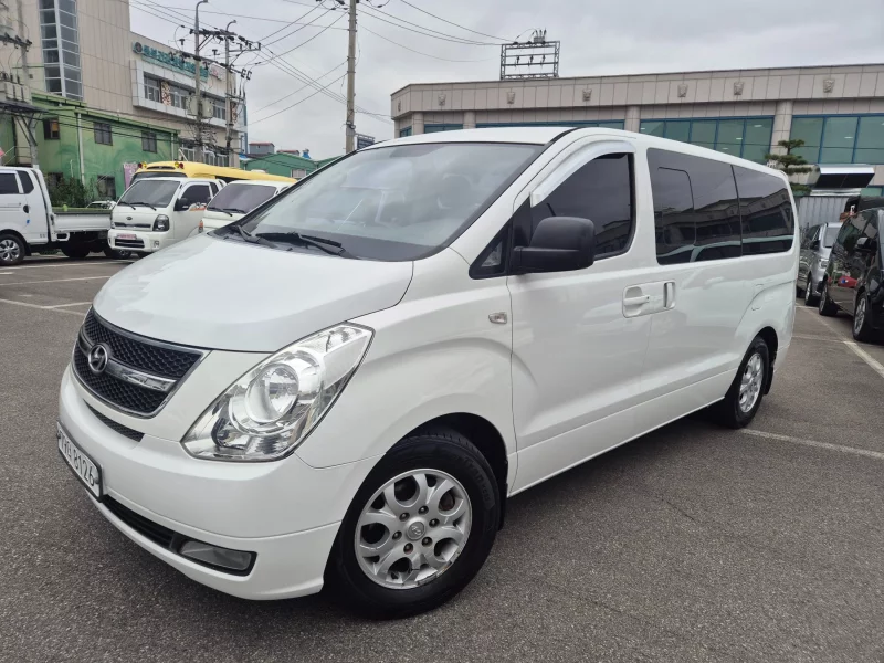 Hyundai Grand Starex