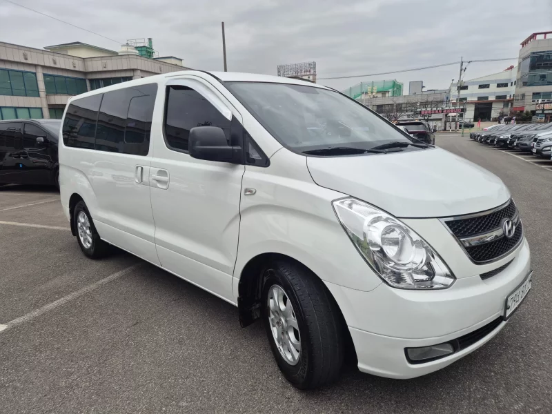 Hyundai Grand Starex