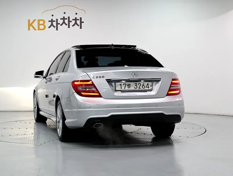 Mercedes-Benz C-Class