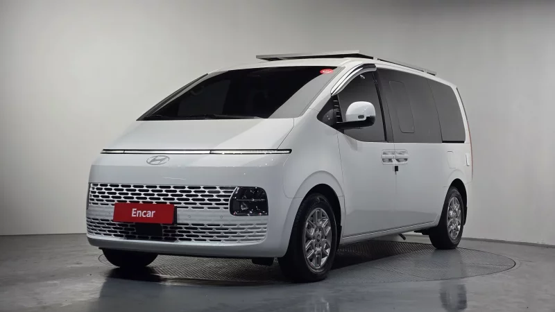 Hyundai Staria