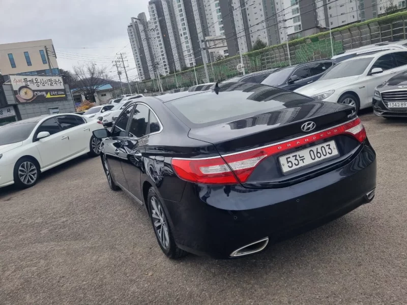 Hyundai Grandeur