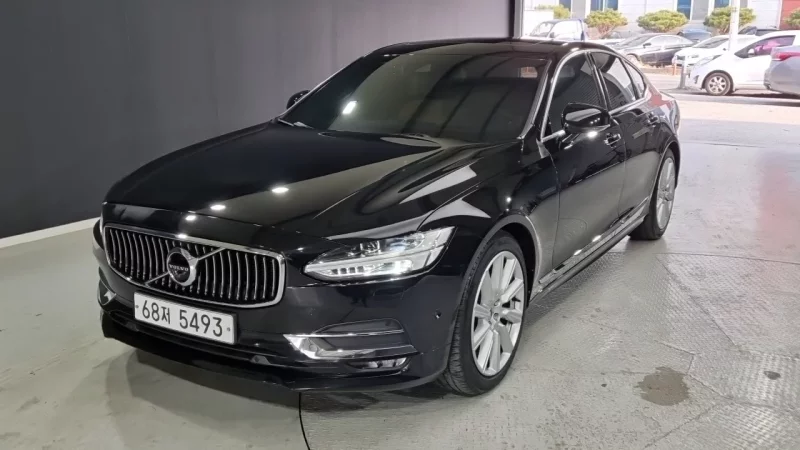 Volvo S90