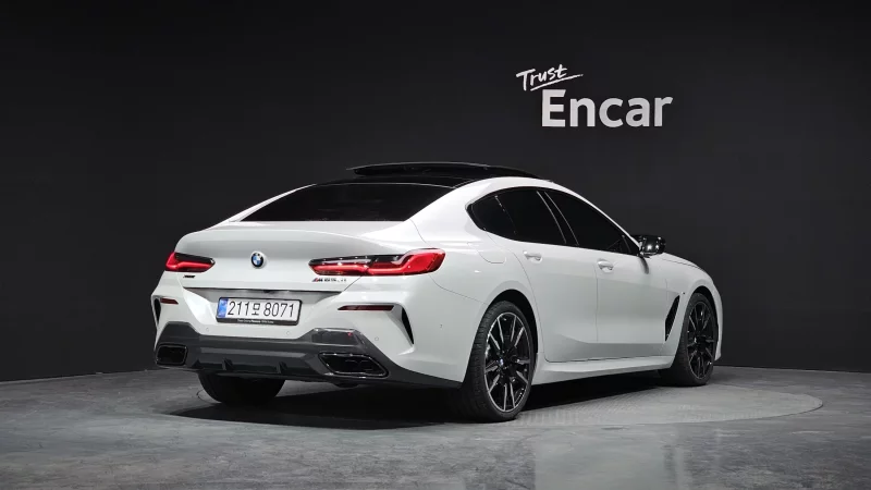 BMW 8-Series