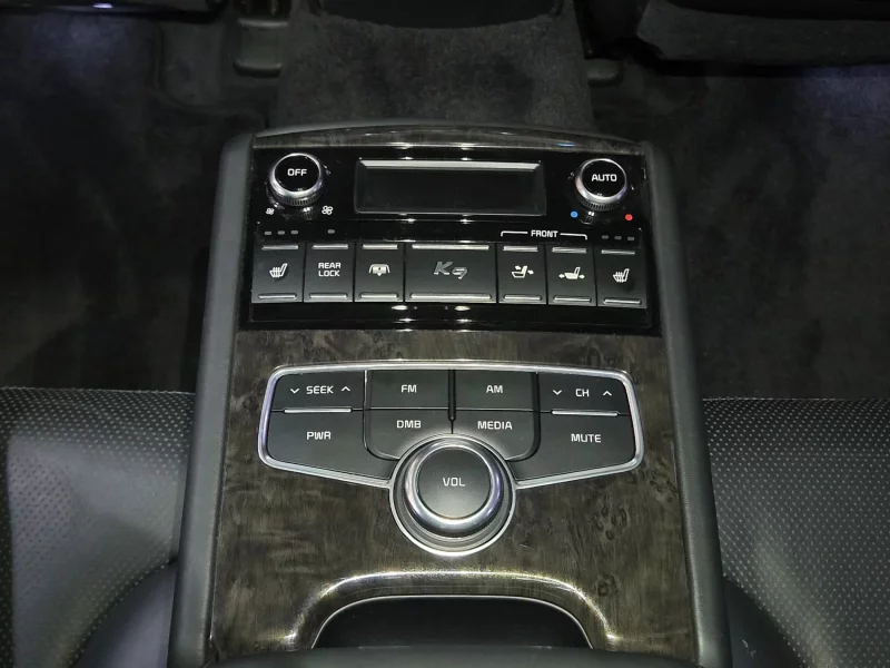 Kia K9