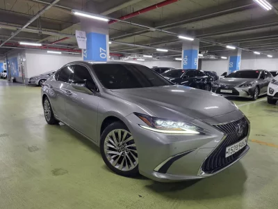 Lexus ES300h
