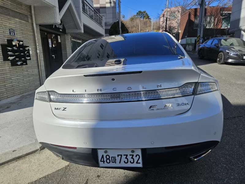 Lincoln MKZ