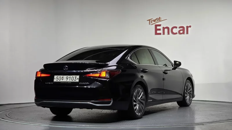 Lexus ES300h