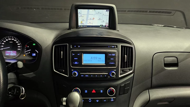 Hyundai Grand Starex
