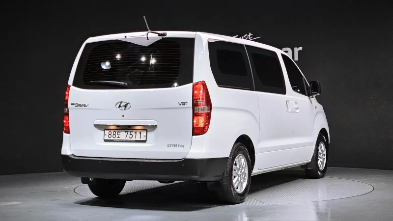 Hyundai Grand Starex