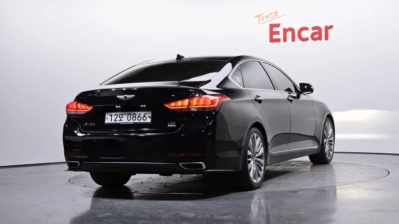 Hyundai Genesis
