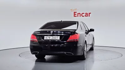 Hyundai Equus