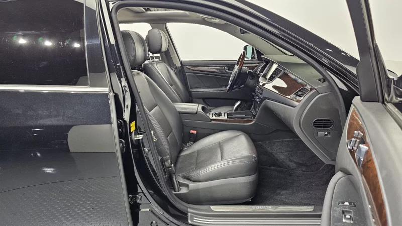Hyundai Equus