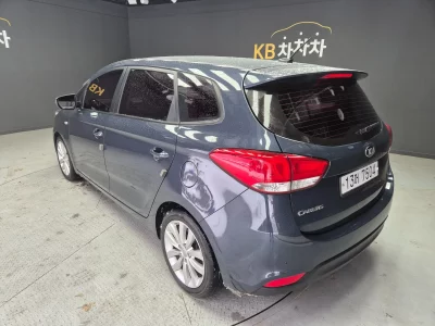 Kia Carens