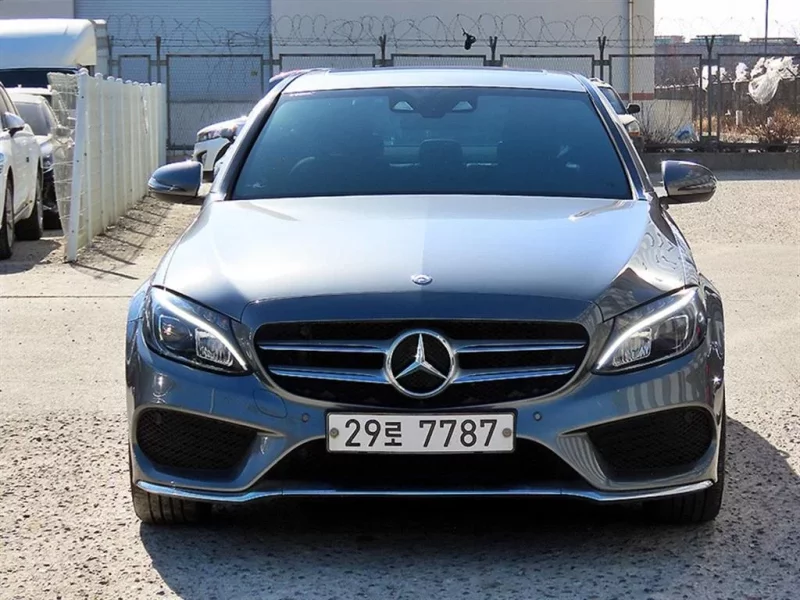 Mercedes-Benz C-Class