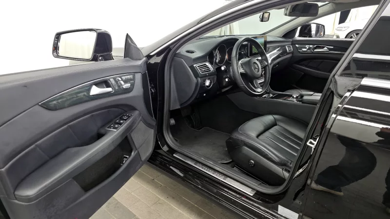 Mercedes-Benz CLS-Class
