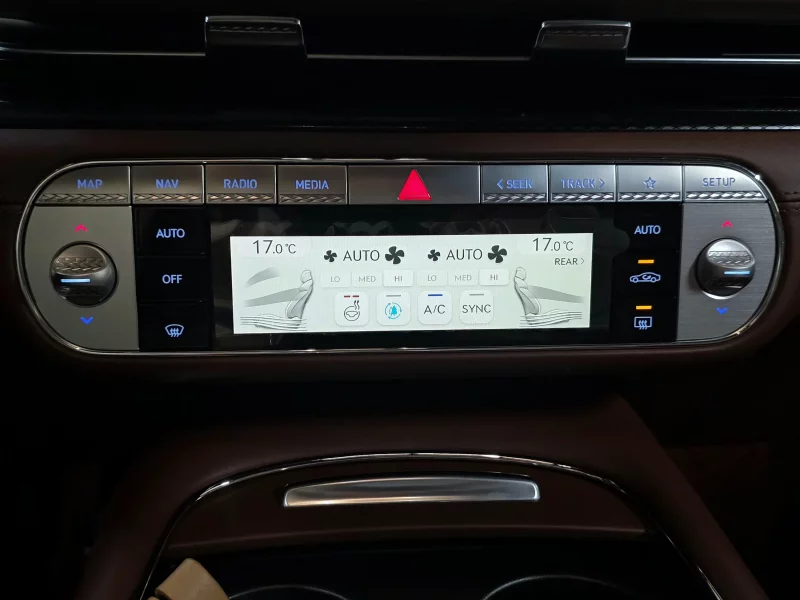 Genesis G90
