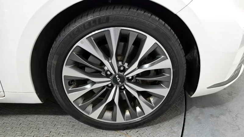 Kia K8