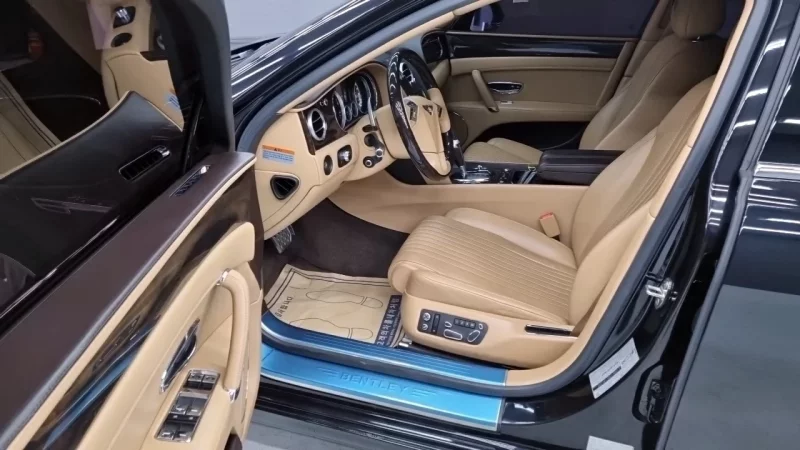 Bentley Flying Spur