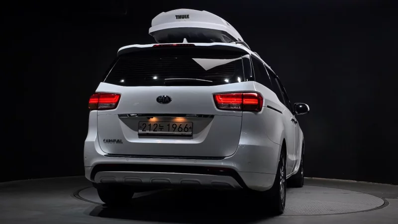 Kia Carnival