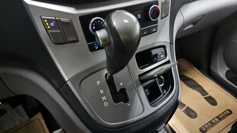 Hyundai Grand Starex