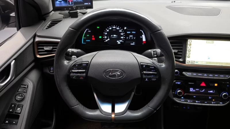 Hyundai Ioniq
