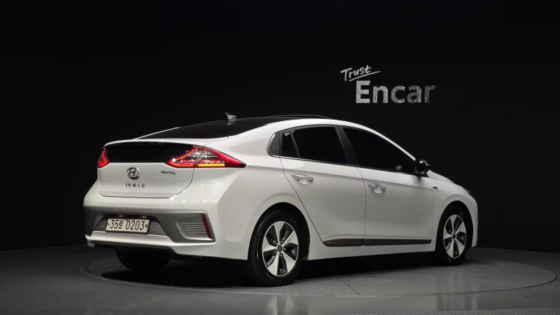 Hyundai Ioniq
