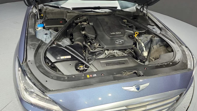 Hyundai Genesis