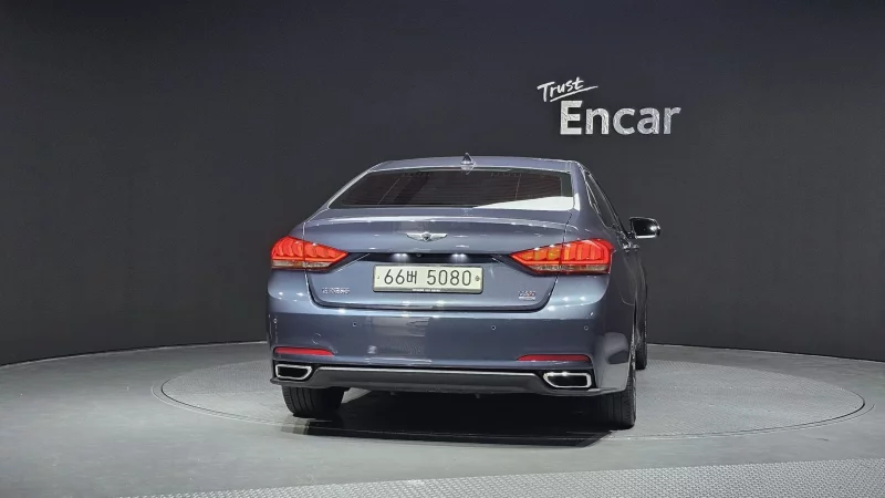Hyundai Genesis