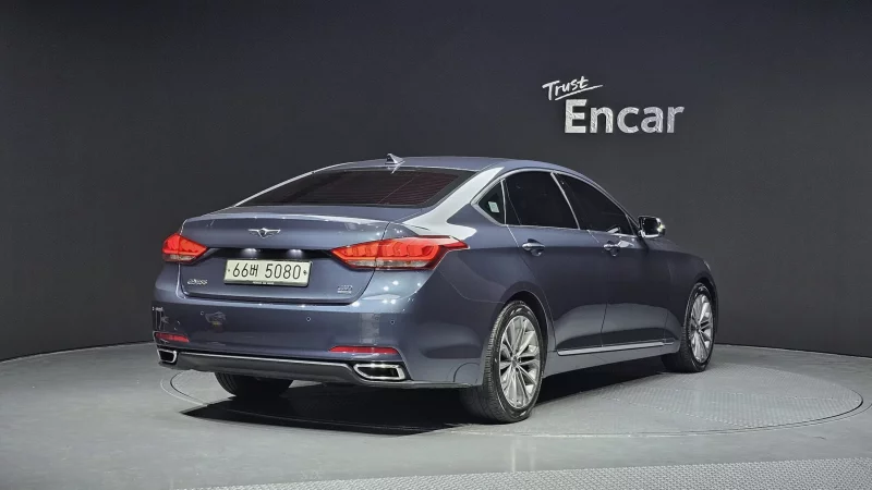 Hyundai Genesis